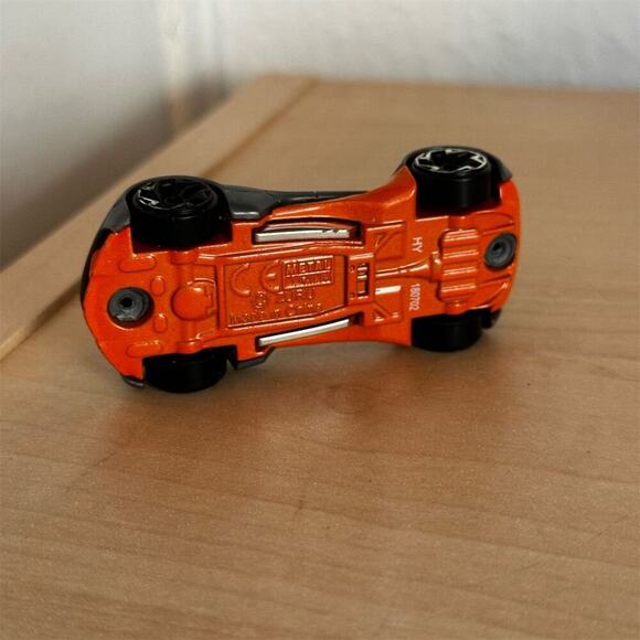 ZURU Metal Machines Scorpio Diecast Toy Car Orange Grey 2018 - Picture 6 of 6